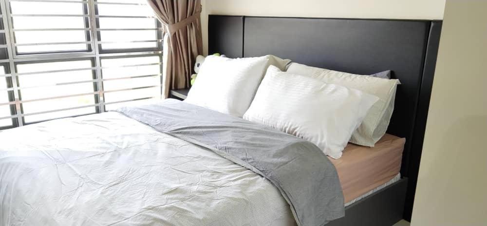 Arc Austin Hill Apartment Johor Bahru Exterior photo
