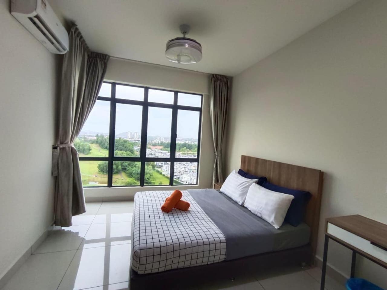 Arc Austin Hill Apartment Johor Bahru Exterior photo