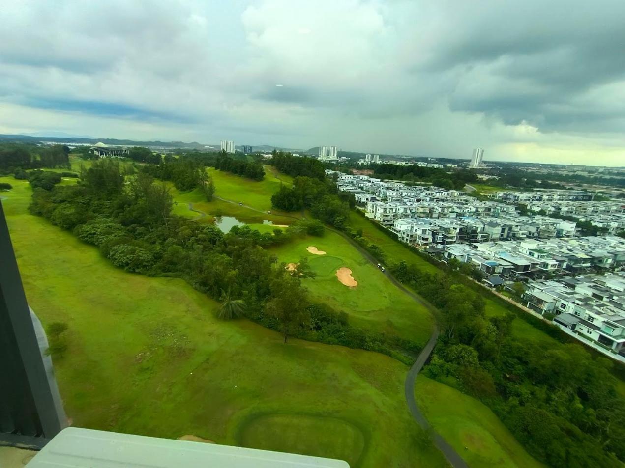 Arc Austin Hill Apartment Johor Bahru Exterior photo